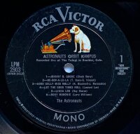 The Astronauts - Astronauts Orbit Kampus [LP] | RCA...